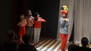 El ‘Balneari Maldà’ obre les portes al teatre de l’absurd, la música i l’striptease